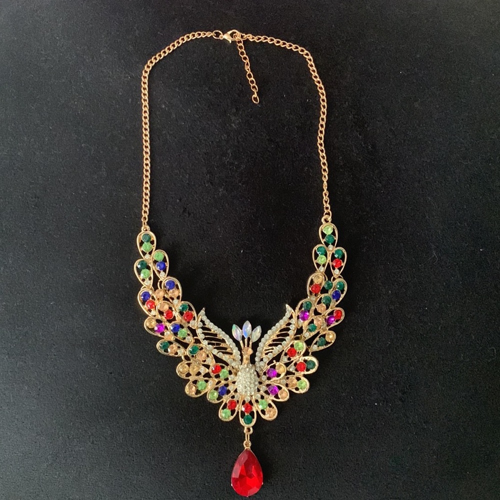 Jewelry - Picture 2 of 3